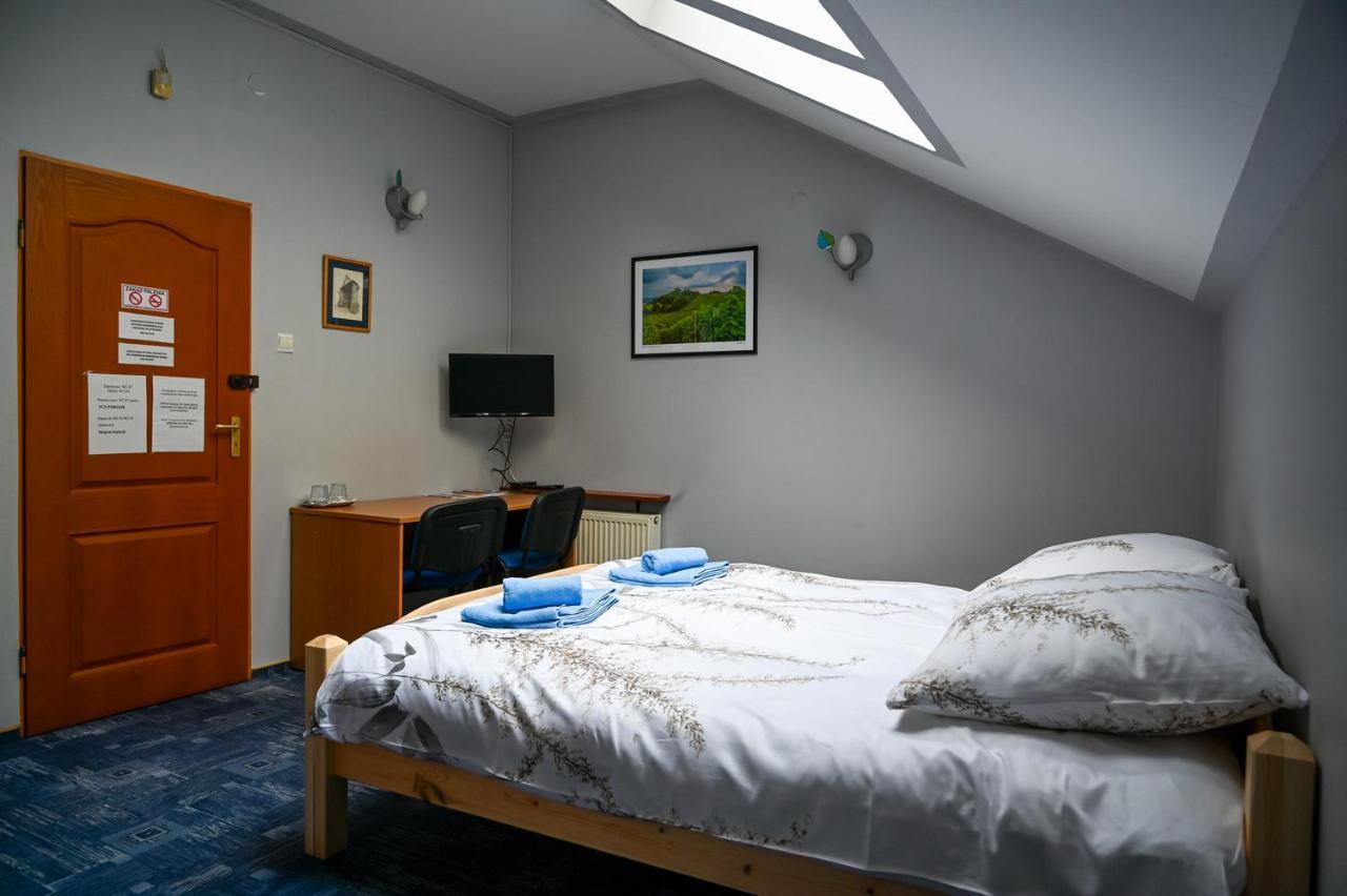 Hostel Tarnowskie Centrum Informacji *